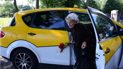 Taxi senior