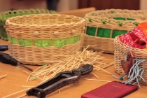 Tvořivé dílny - pletení košíků z pedigu